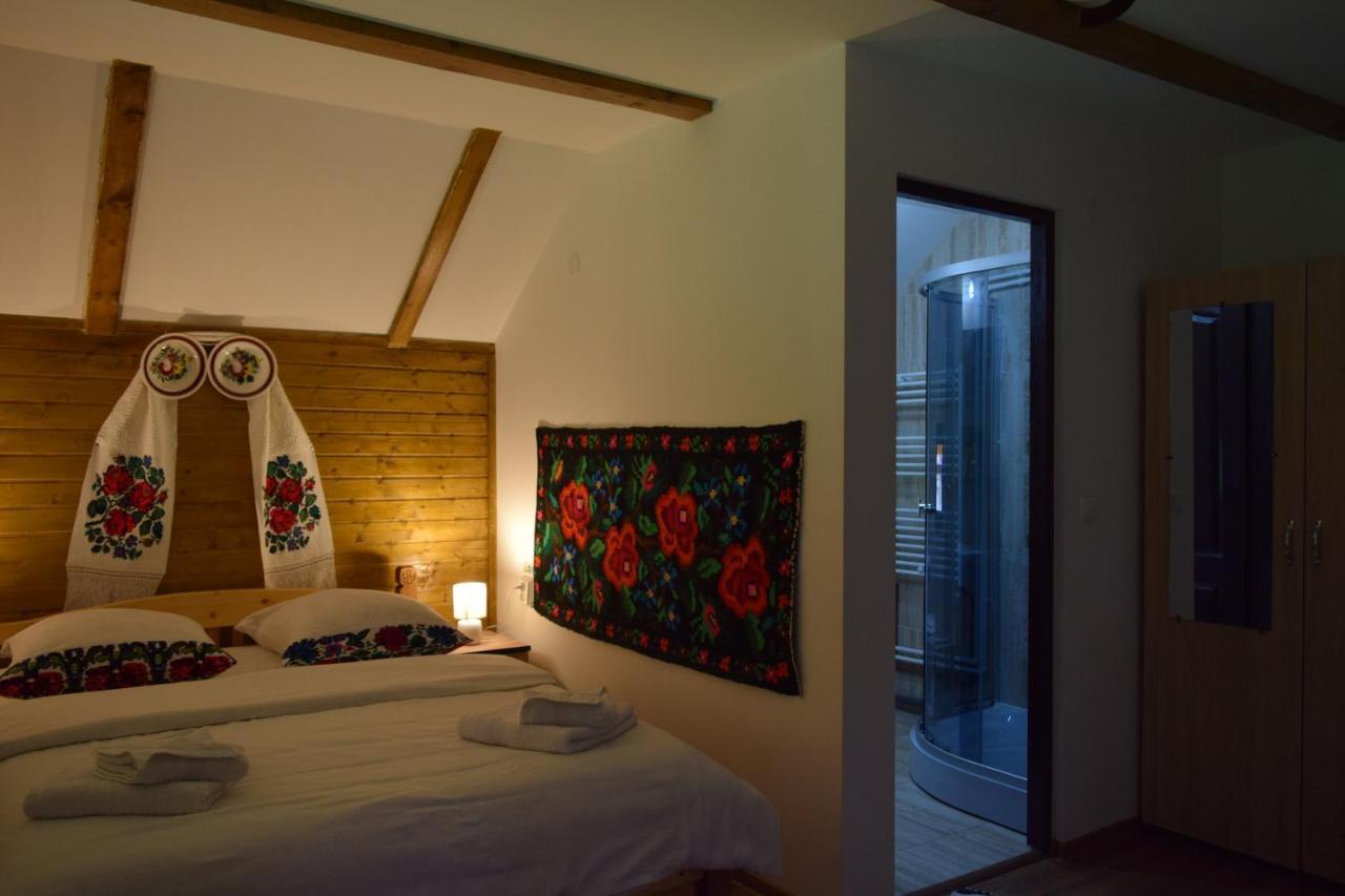 Casa Leca Hotel Breb ภายนอก รูปภาพ