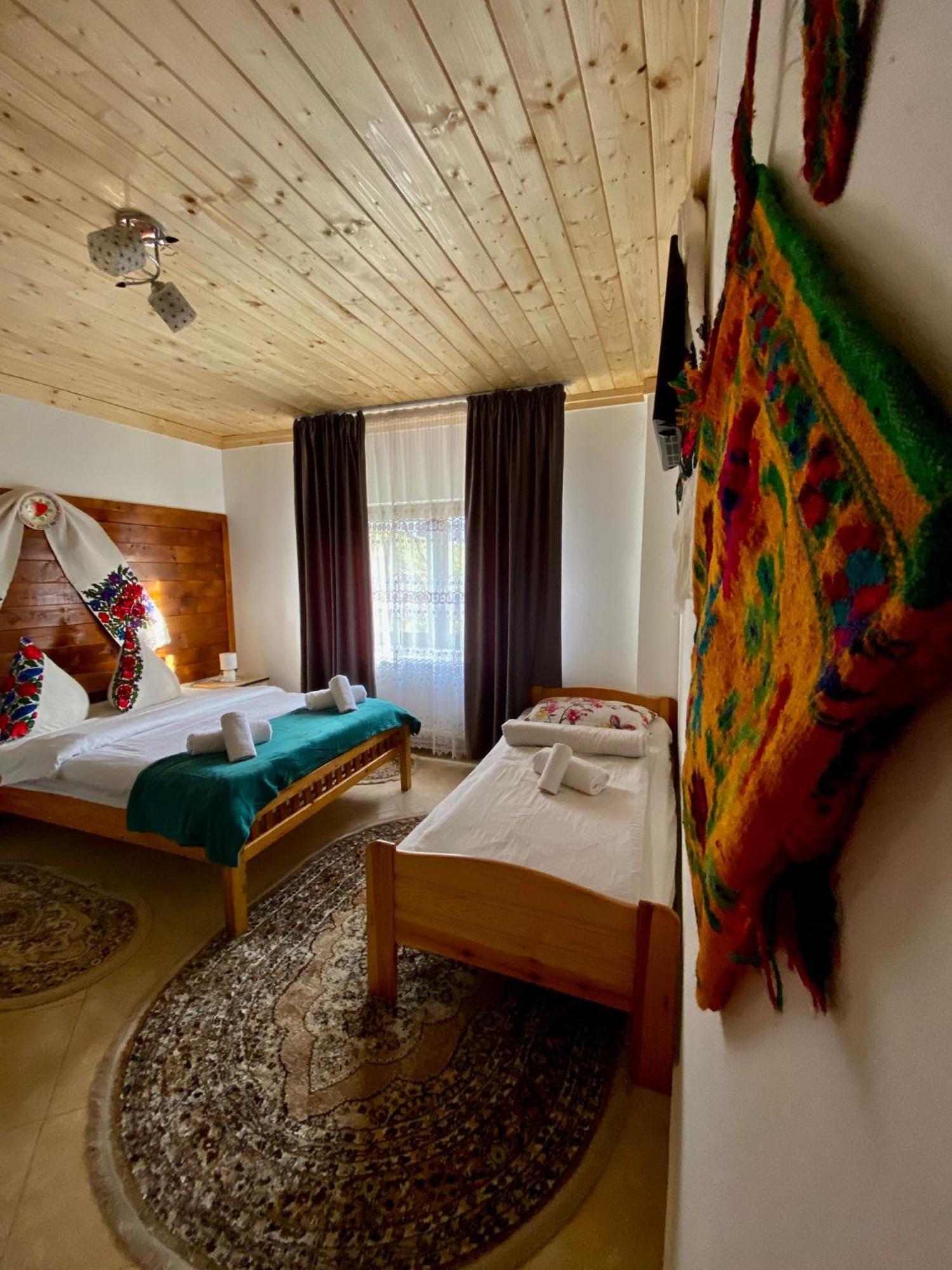 Casa Leca Hotel Breb ภายนอก รูปภาพ